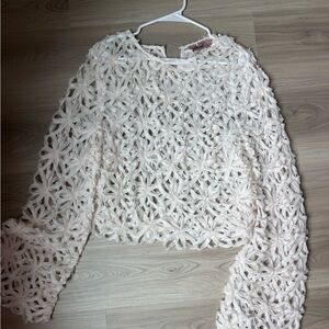 Chic Floral Lace Blouse in Cream